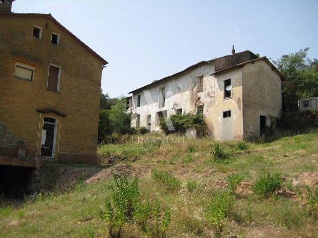À Rénover – Propriété exclusive de 930 m² 930m² Les adrets de l'estérel
