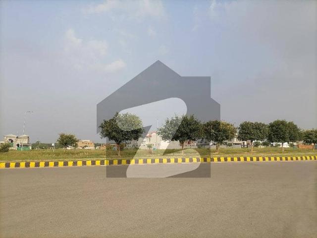 A Residential Plot Of 1 Kanal In Lahore