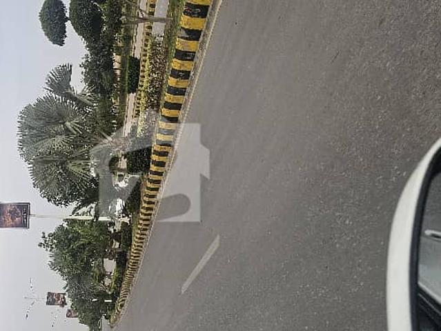 A Residential Plot Of 5 Kanal In Rs. 110000