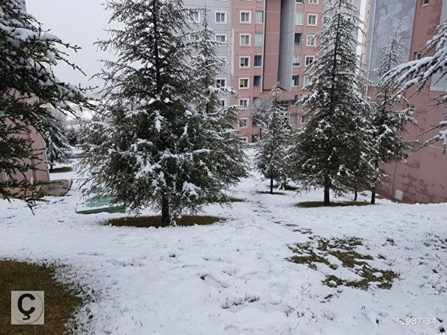 ÇAĞRI EMLAK'TAN YAPRACIK TOKİ 9. BÖLGEDE ARAKAT Y TİPİ 137m2 GENİŞ BALKONLU SATILIK DAİRE