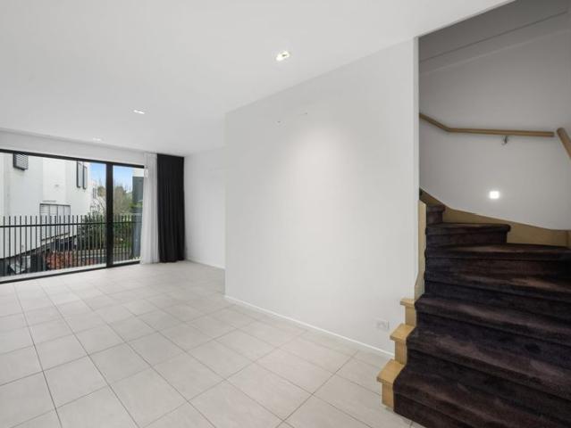 A Riverside Retreat in the Heart of Alphington
