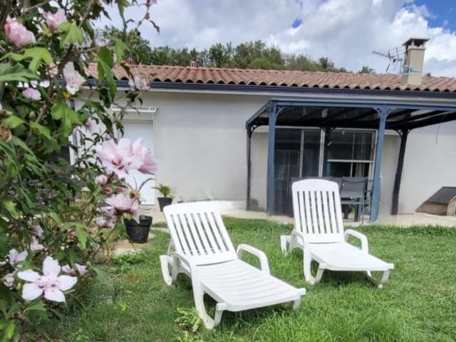 À St Lattier, maison