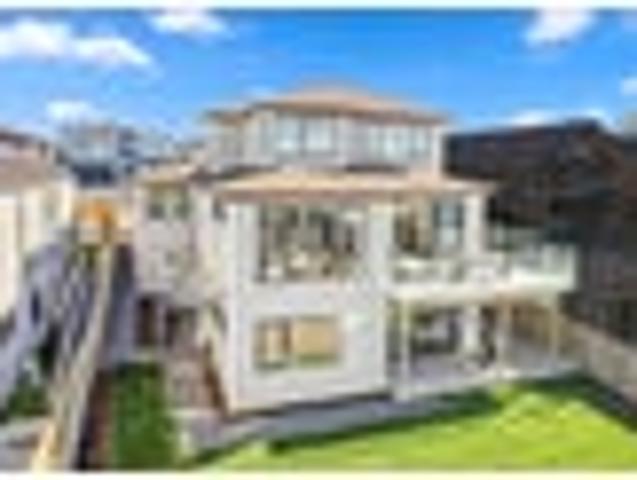 A Statement in Coastal Living