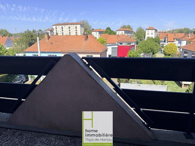 À Strasbourg, grand loft à acheter dernier étage 51 M2 SOL