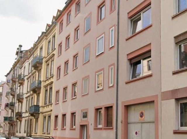 À Strasbourg, studio: Quartier des XV / Orangerie