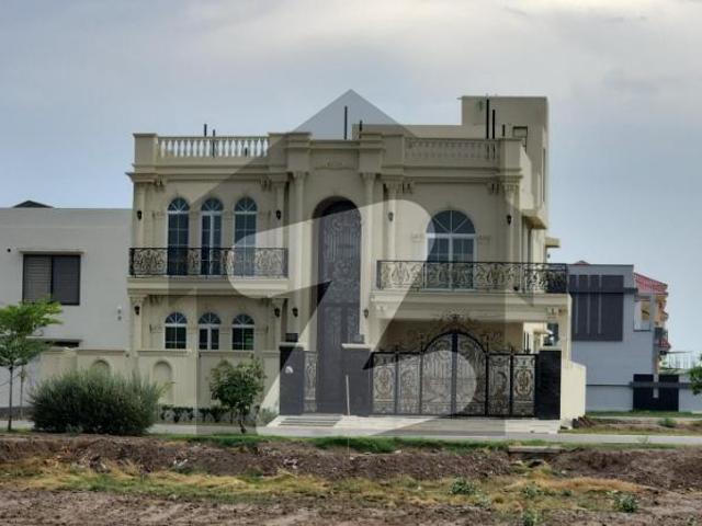A Stunning House Is Up For Grabs In DHA Phase 1 Sector M Multan DHA Phase 1 Sector M
