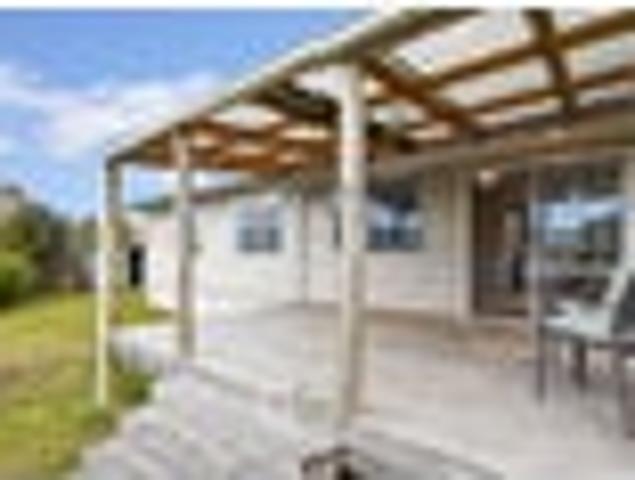 A Sunny Home in a Sought After Location