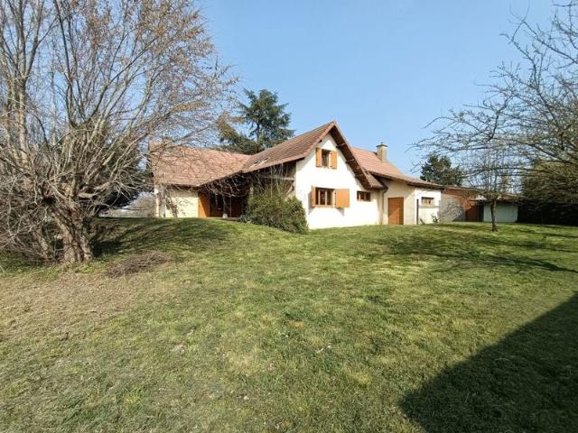 A SAINT CYR MENTHON PROCHE MACON ET BOURG EN BRESSE MAISON 7