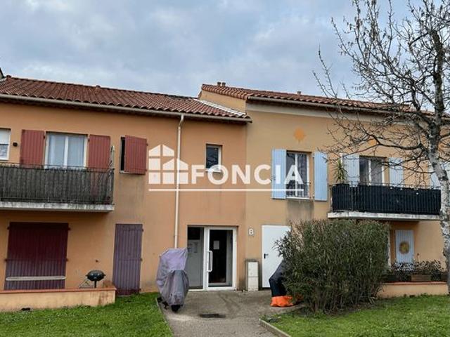 A Saint Chamas 13250 Appartement de type 3 de 59 m2 vendu avec bail en cours