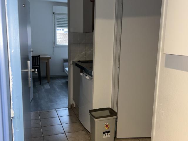 À Saint Étienne, appartement en location avec ST ETIENNE / 1