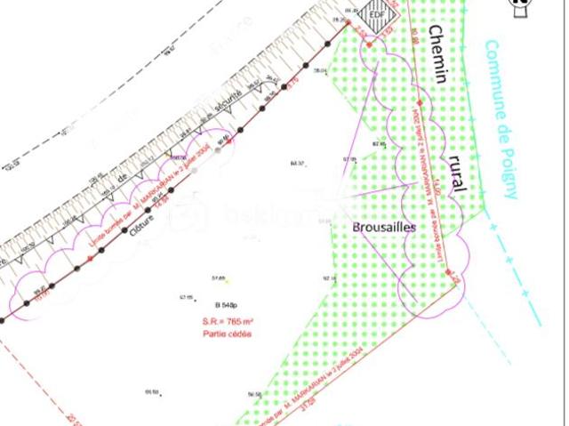 A Sainte Colombe côté Provins, terrain constructible de 765m2, non viabilisé