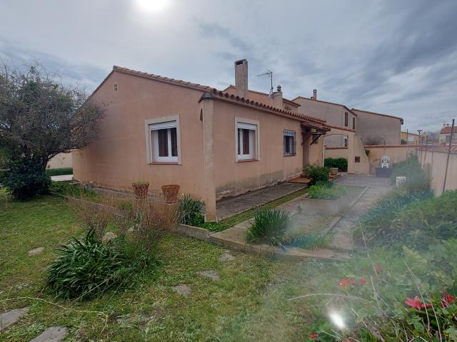 A Sainte Marie village, maison individuelle avec garage