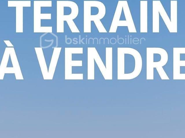 A SAISIR TERRAIN CONSTRUCTIBLE SERIGNAN