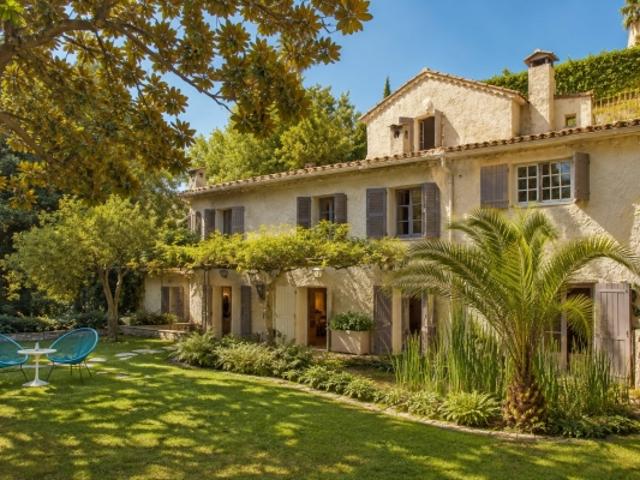 A SAISIR: Villa de charme au coeur de la Californie Centre ville à pied