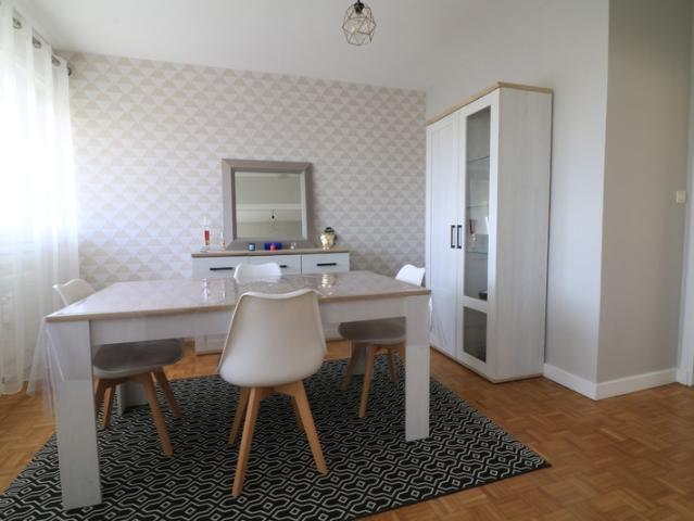À SAISIR À CHALON SUR SAÔNE 71 – BEL APPARTEMENT DE 100.83 m² AVEC 2 BALCONS, GARAGE, PARKING ET CAVE !