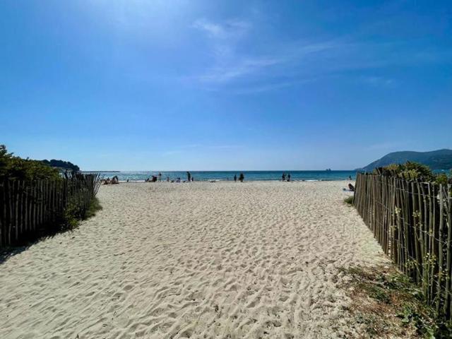 A Saisir Appartement T1 Plage et Parc aux Sablettes La Seyne sur Mer 83500