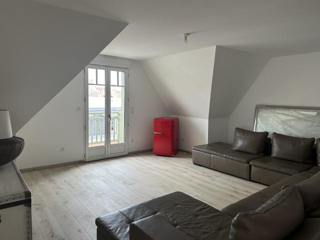 A saisir de suite superbe appartement de 112.94m2 en plein centre ville avec terrasse et parking