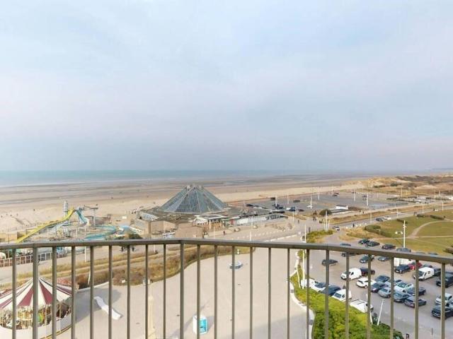 A SAISIR ! Dernier étage de 77.23m² + balcon d'angle Traversant