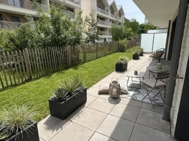 ? A SAISIR ! GRANDE TERRASSE & JARDIN PRIVATIF CALME ET LUMINEUX ?