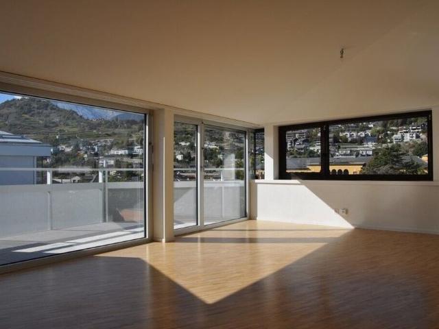 A saisir ! Lumineux appartement en centre ville de Sion !