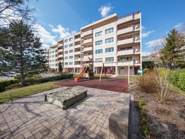 A saisir ! Magnifique appartement avec vue sur le lac !