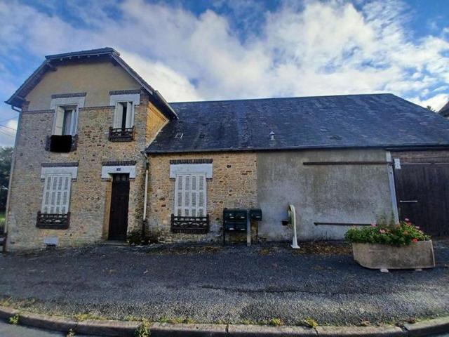 / A SAISIR Maison de village Planches 5 pièce s 95 m2