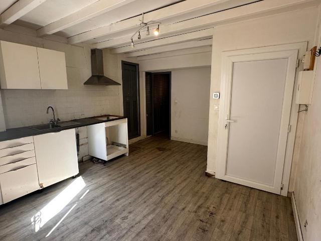 À saisir sur Carpentras, appartement 2 pièces à rénover