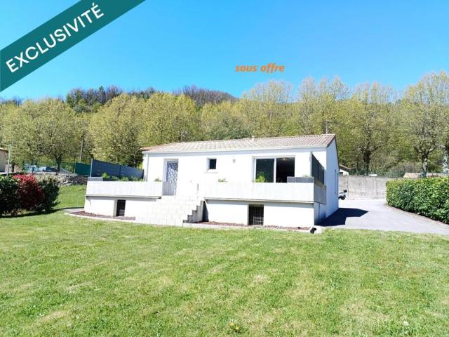 A SAISIR sur la commune de Thueyts maison de plain pied avec garage