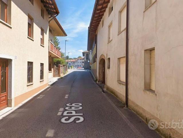 A SAN DANIELE UD ampio MONOLOCALE