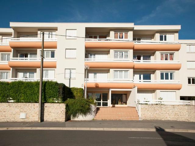 À SEDAN
