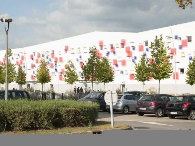À SEDAN