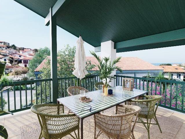 À seulement 500 mètres de la plage de Bidart, entre Biarritz. 132m² Bidart