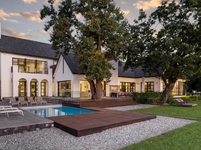 A Signature Residence in Val de Vie’s Exclusive Estate Collection