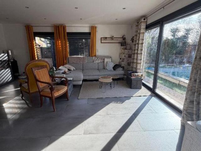 À Six Fours les Plages, maison individuelle récente de 100 m. 101m² Six Fours les Plages