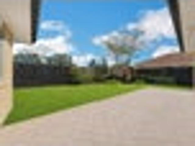 A Slice of Serenity in Prestigious Braeburn Estate