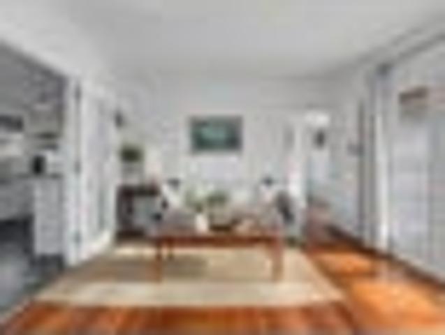 A Smart Start in a Sought After Central Location