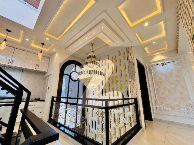 A Spacious Main Double Road 10 Marla House In Citi Housing Society