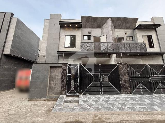 A Spacious Prime Location 5 Marla House In Khuda Buksh Colony