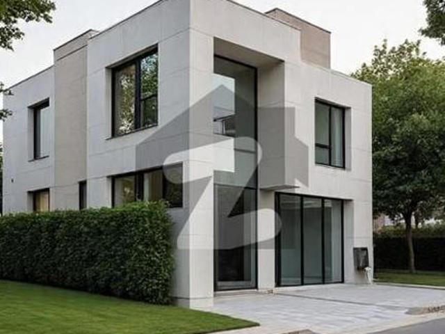 A Spacious Prime Location 600 Square Yards House In Gulshan e Iqbal Block 17