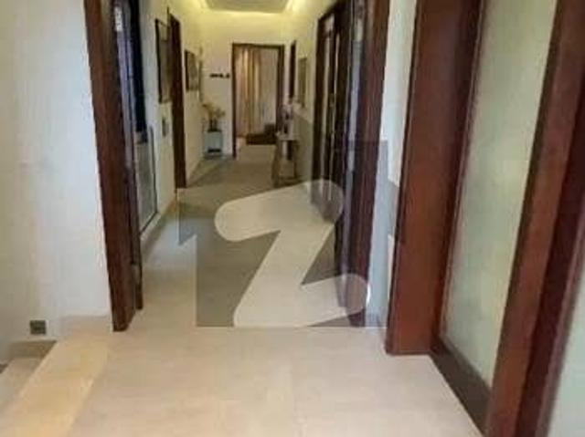 A Spacious 14 Marla House In I 8/2