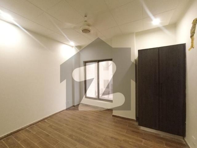 A Spacious 1545 Square Feet Flat In Zarkon Heights