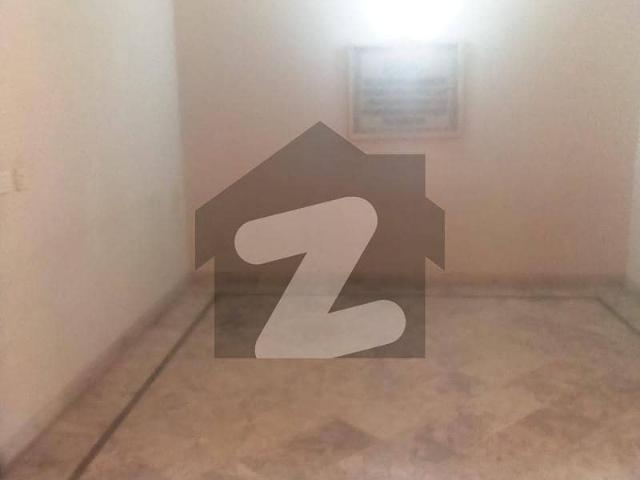 A Spacious 160 Square Yards Upper Portion In Gulshan e Iqbal Block 19