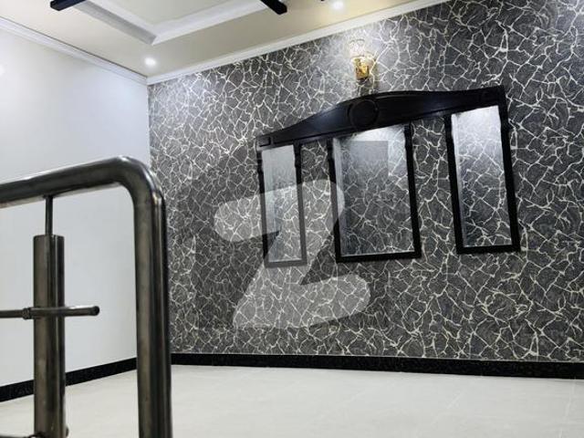 A Spacious 3.5 Marla House In Sabzazar Scheme