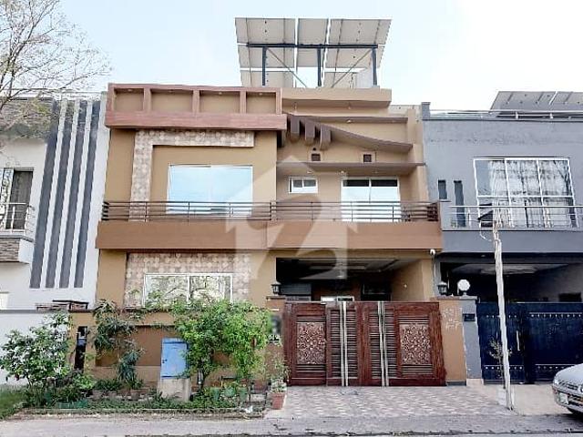 A Spacious 6 Marla House In Dream Gardens Phase 1 For Sale