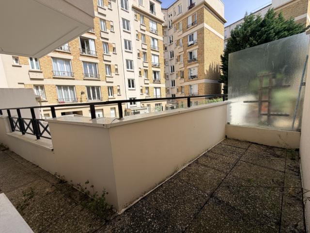 À TRANSFORMER | Cabinet de kinésithérapie 43 m² Issy