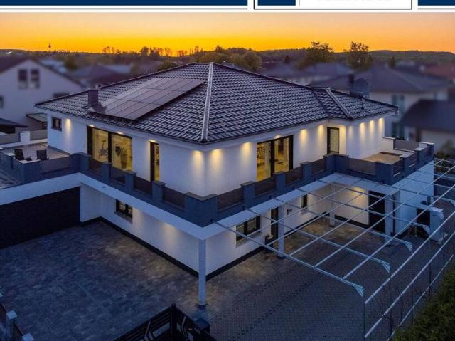 A+ Traumhaus mit Innenpool & Smarthome