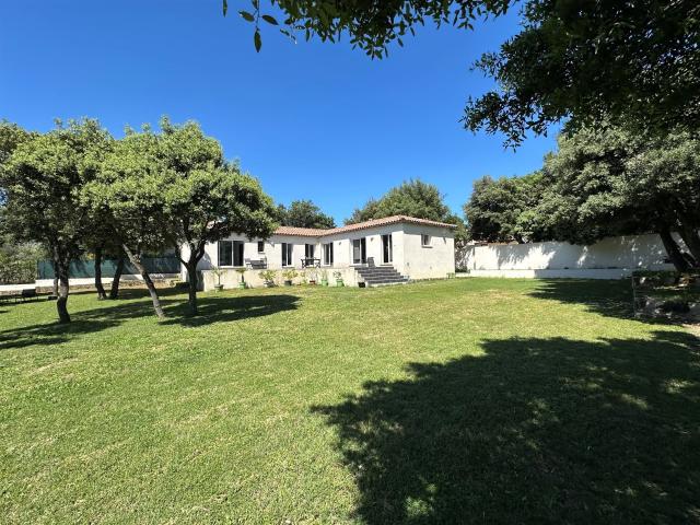 À Uzès, maison récente de 136 m² en parfait état. Terrain 1. 136m² Uzès
