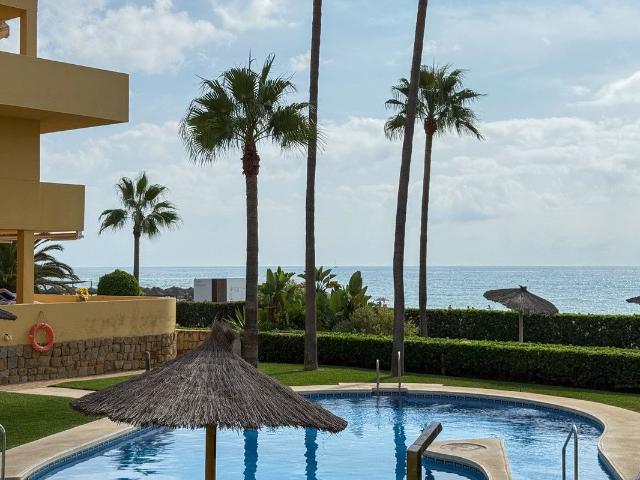 A único hallazgo: apartamento reformado de 2 dormitorios en. 90m² La Cala de Mijas