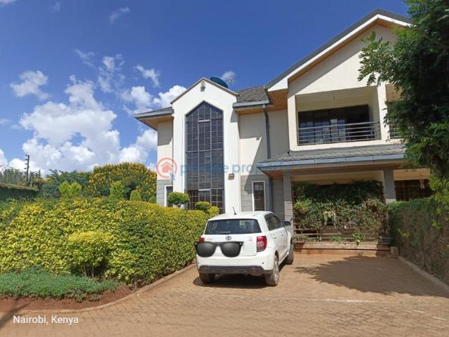 A Unique Offering  Elegant Townhouse Rarely Offered In The Reputed Kitisuru Estate Near Isk