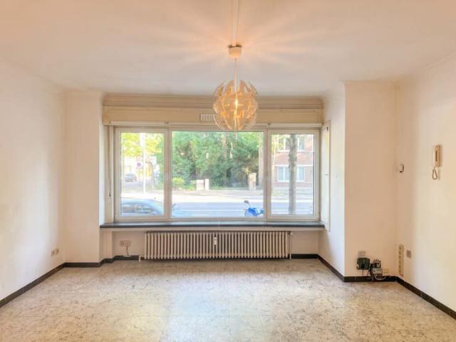 A unique opportunity in a prime location in Gen